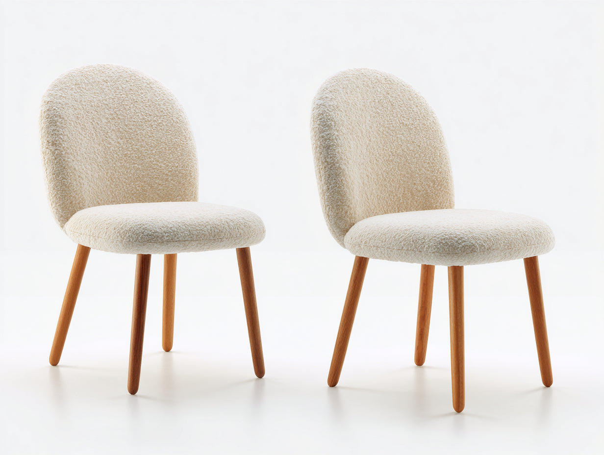 Sillas de comedor tapizadas en tela bouclé color crema con patas de madera diseño moderno para comedor y salón